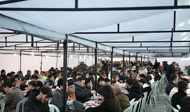 Çeşme’de Ramazan birlikte yaşanıyor: İlk 3 gün yoğun ilgi gördü