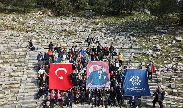 Başkan Çerçioğlu Vatandaşları Priene Antik Kenti’nde Eşsiz Trekking Etkinliği ile Buluşturdu