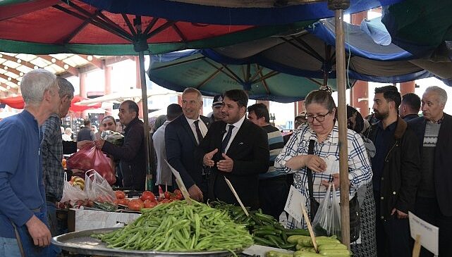 Başkan Çırpanoğlu’ndan Salı Pazarına Ziyaret