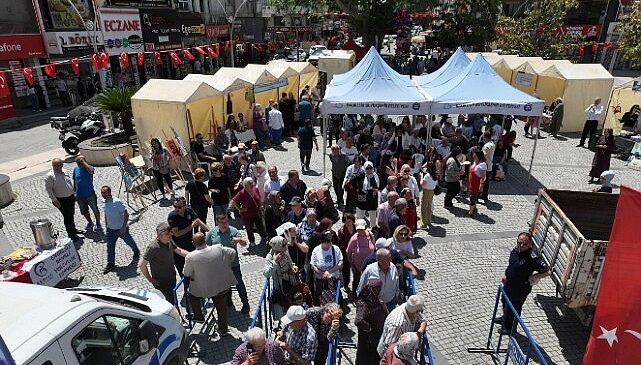 Edremit Belediyesi’nden ücretsiz ata tohumu fide dağıtımı