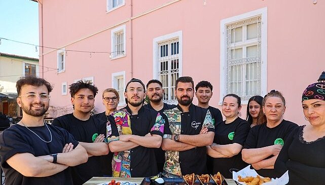 Buca’nın kalbinde dünya lezzetleri