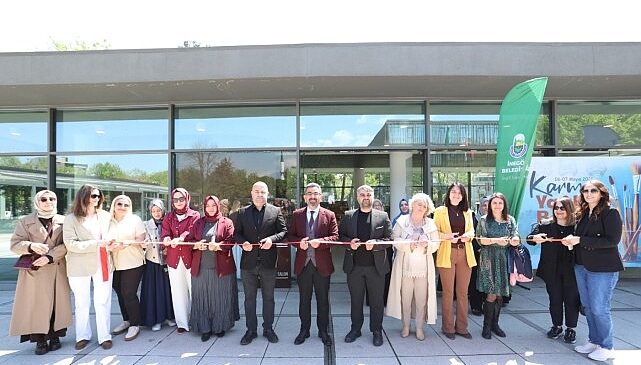İnesmek Yağlı Boya Resim Kursu Kursiyerlerinin Eserleri Görücüye Çıktı