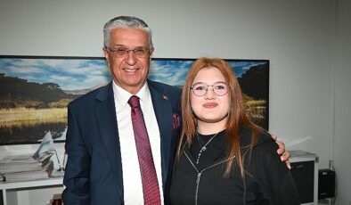 Başkan Topaloğlu’na anlamlı hediye