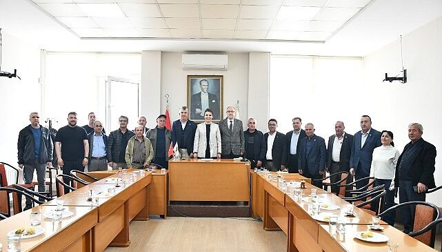 Malkara’da Muhtarlar Toplantısı: Başkan Nergiz Karaağaçlı Öztürk’ten Ortak Akıl Mesajı