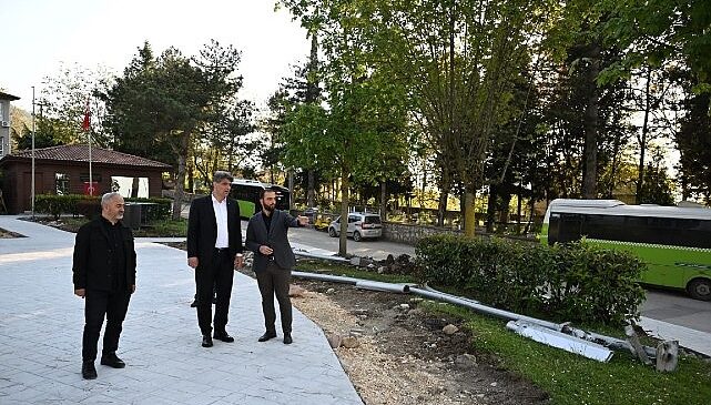 Kartepe’ye Yeni Mahalle Meydanları Kazandırılıyor